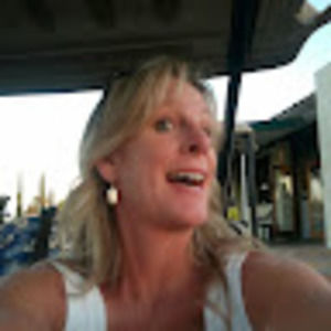 Meet your Posher, Debra